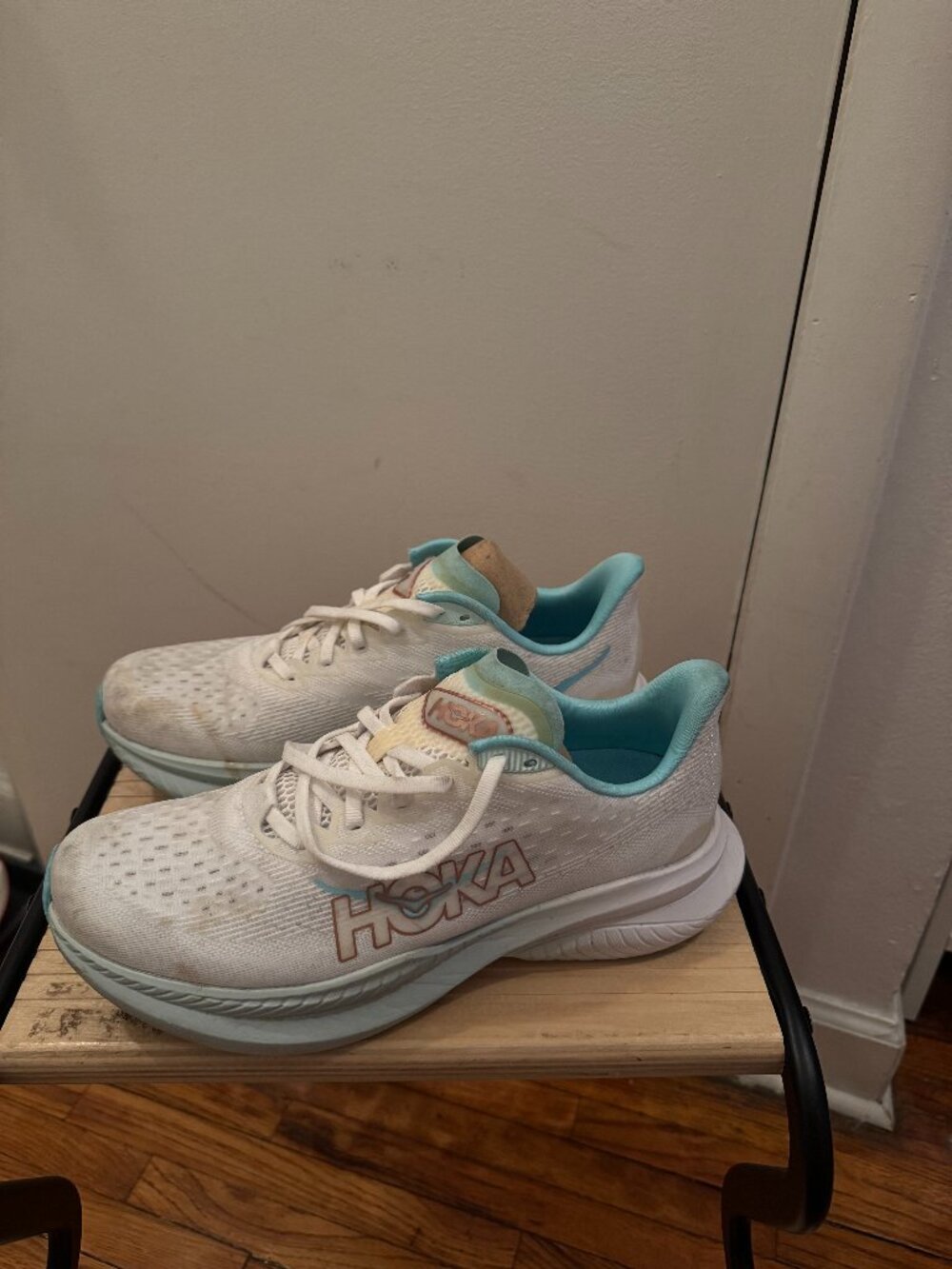 Hoka Mach 6 running shoes Size 9